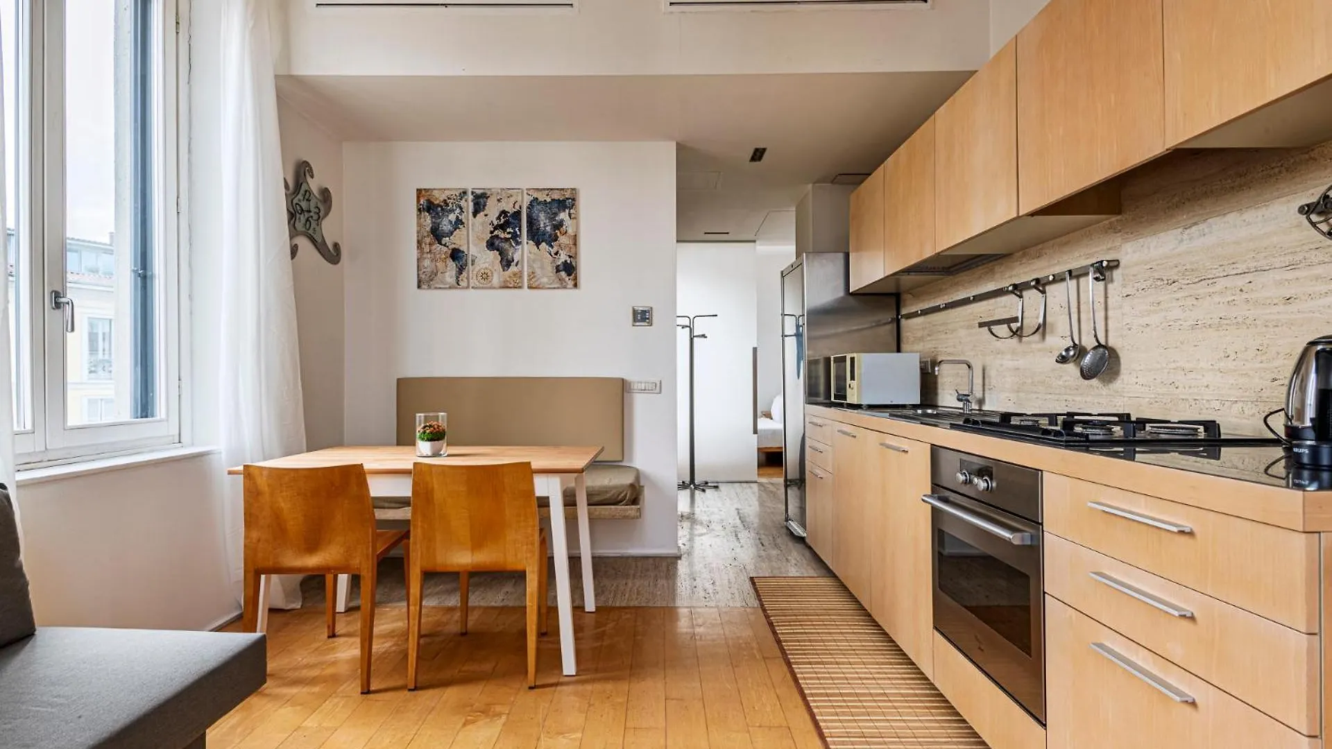 One Bedroom Apartment In Brera Milán