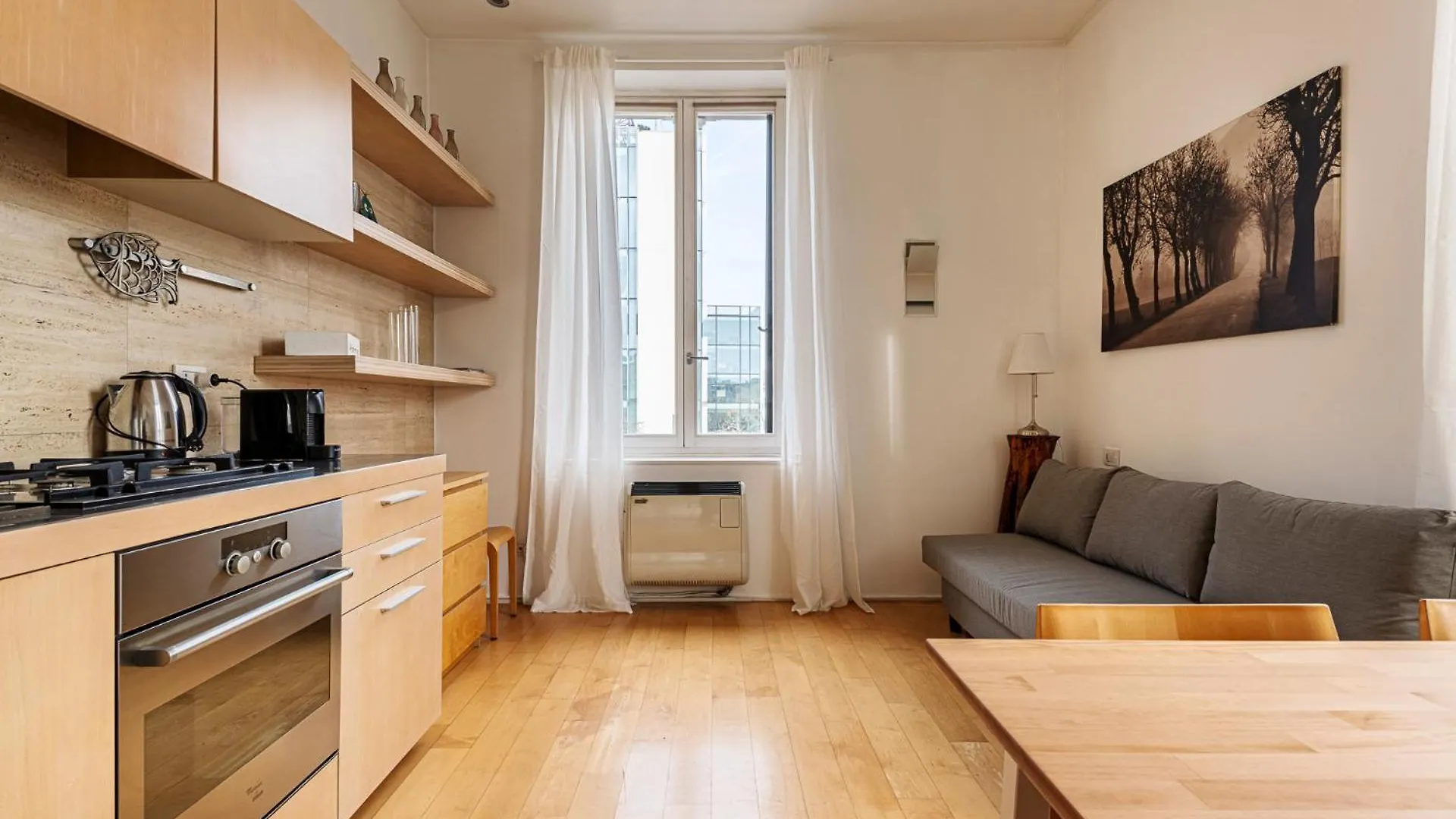 One Bedroom Apartment In Brera Milán