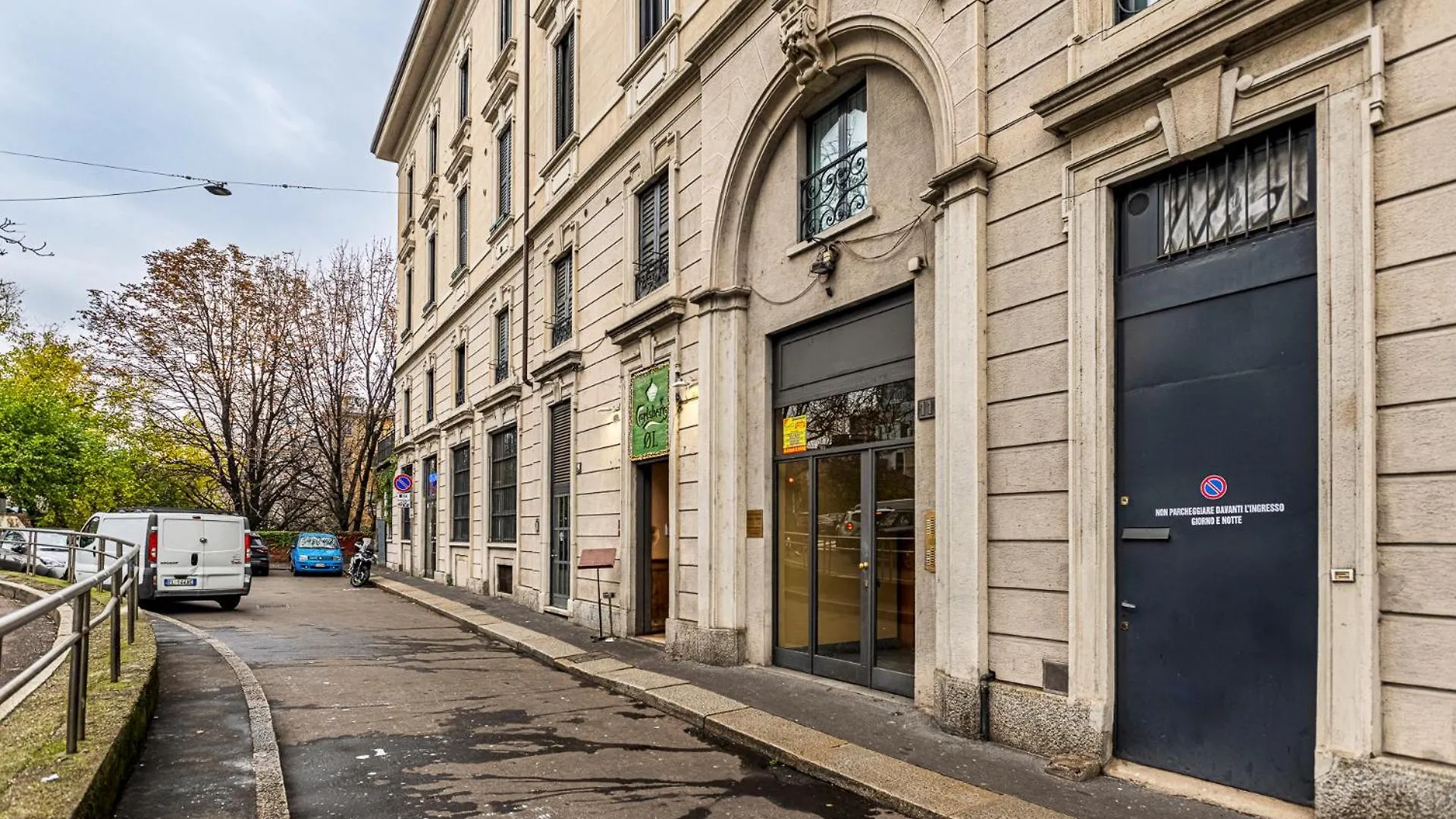 One Bedroom Apartment In Brera Milán
